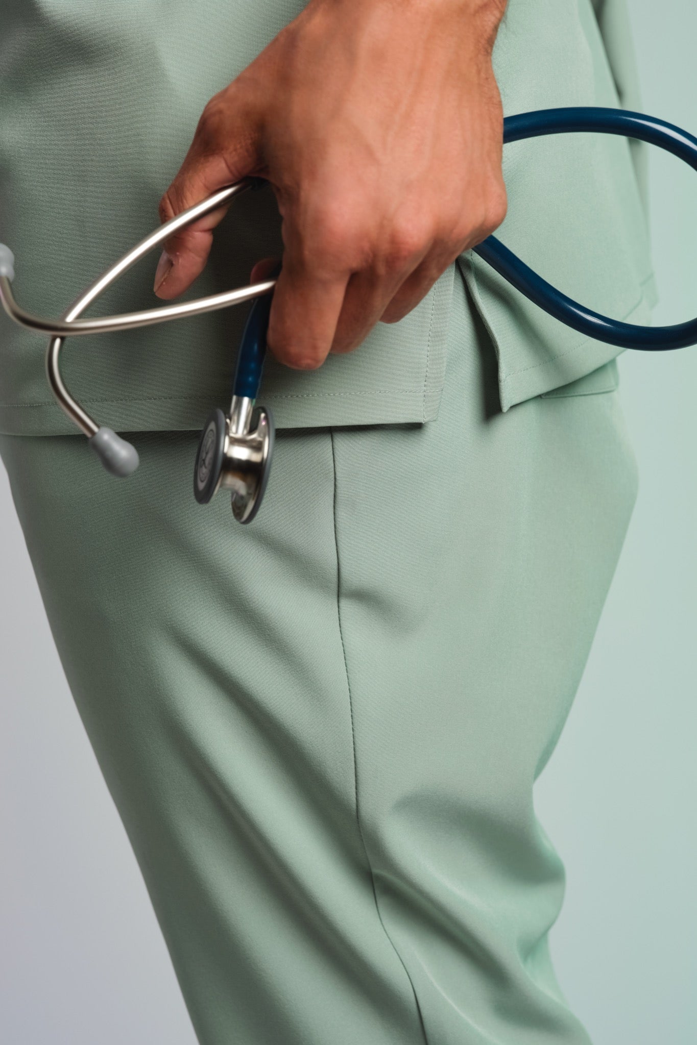 Medizinkleidung Active Kasack "Pete" – Grün für Pflege und Klinik Herren