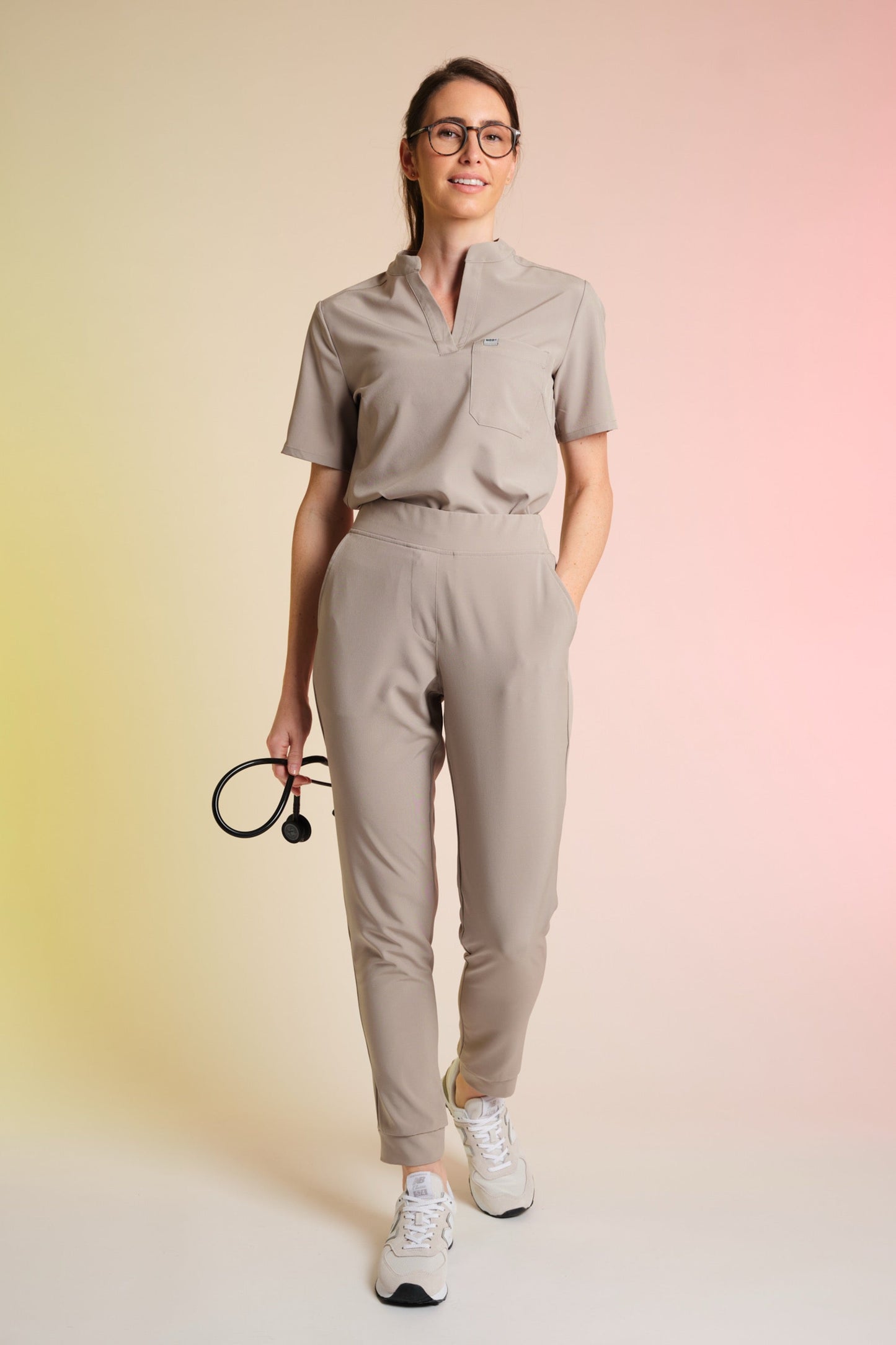 Medizinkleidung Active Kasack "Jackie" – Beige für Pflege und Klinik Damen