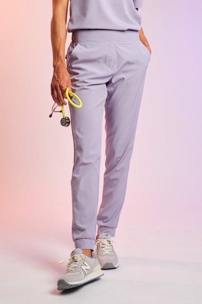 Medizinkleidung Active Hose "Tessa" – Violett für Pflege und Klinik Damen