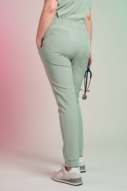 Medizinkleidung Active Hose "Tessa" – Grün für Pflege und Klinik Damen