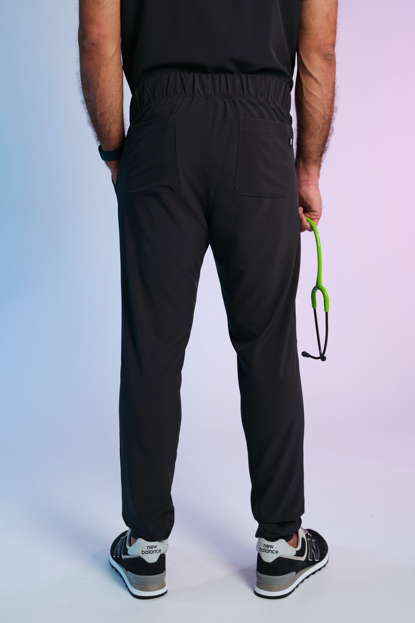 Medizinkleidung Active Scrub Hose "Louis" – Schwarz für Pflege und Klinik Herren