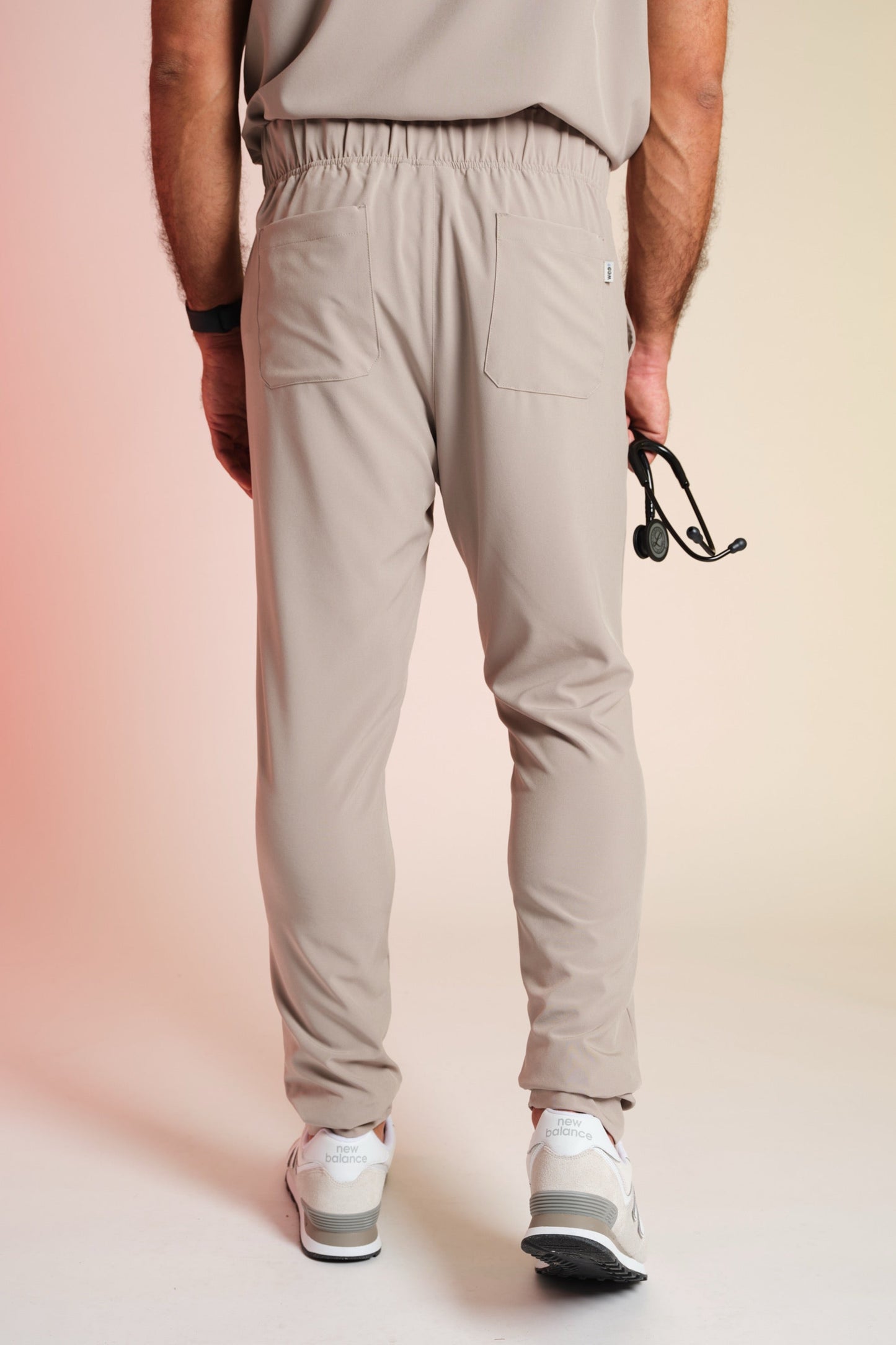 Medizinkleidung Active Hose "Louis" – Beige für Pflege und Klinik Herren