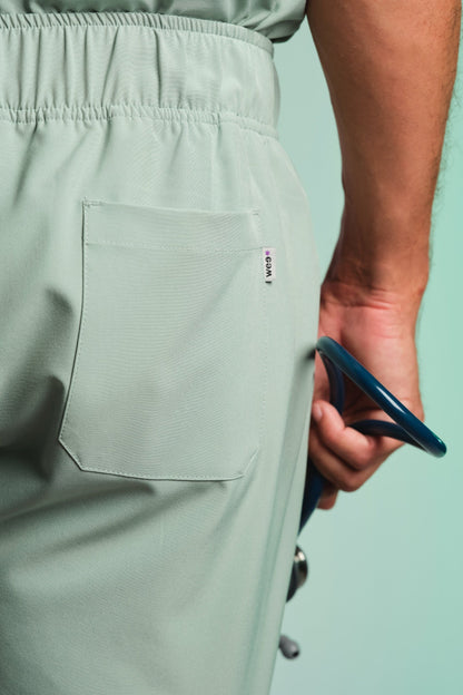 Medizinkleidung Active Hose "Louis" – Grün für Pflege und Klinik Herren