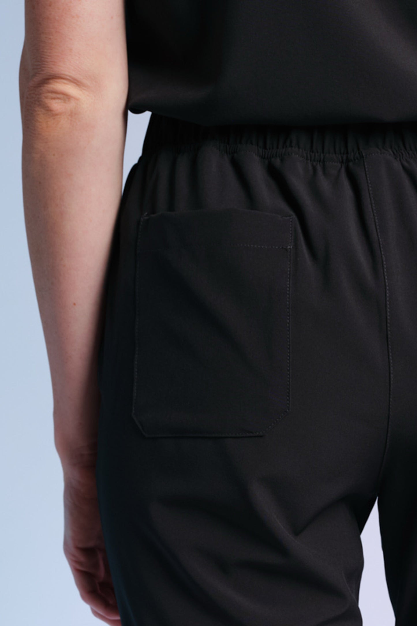 Medizinkleidung Active Hose "Tessa" – Schwarz für Pflege und Klinik Damen