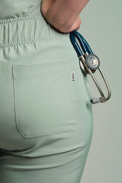 Medizinkleidung Active Hose "Tessa" – Grün für Pflege und Klinik Damen