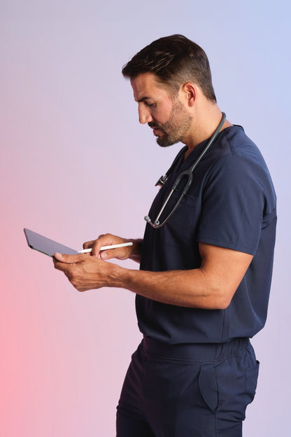 Medizinkleidung Active Kasack "Pete" – Blau für Pflege und Klinik Herren