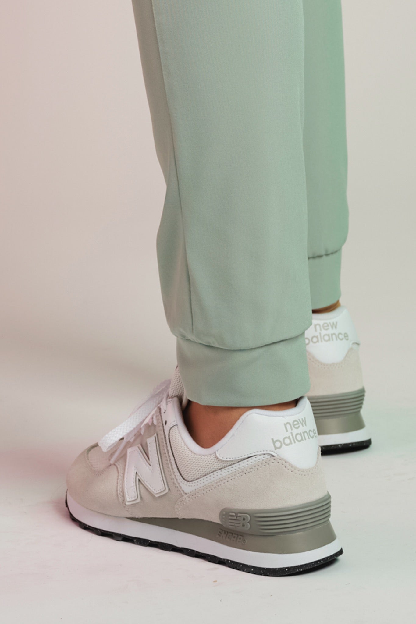 Medizinkleidung Active Hose "Tessa" – Grün für Pflege und Klinik Damen