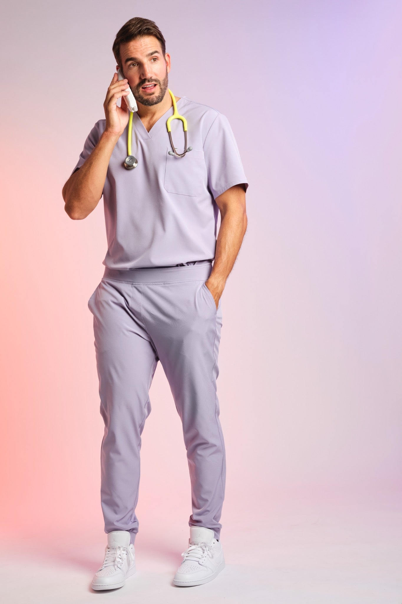 Medizinkleidung Active Hose "Louis" – Violett für Pflege und Klinik Herren