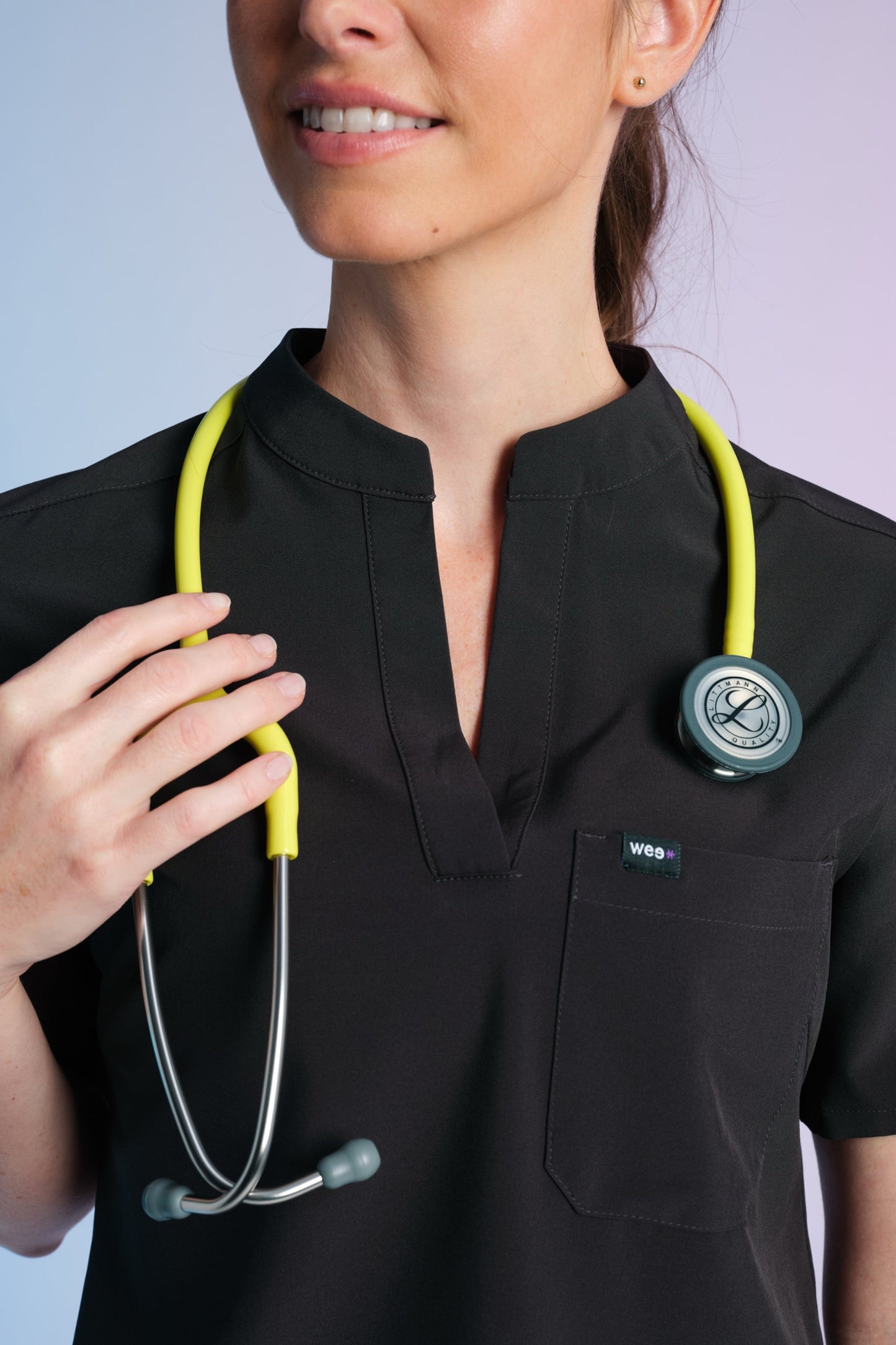 Medizinkleidung Active Kasack "Jackie" – Schwarz für Pflege und Klinik